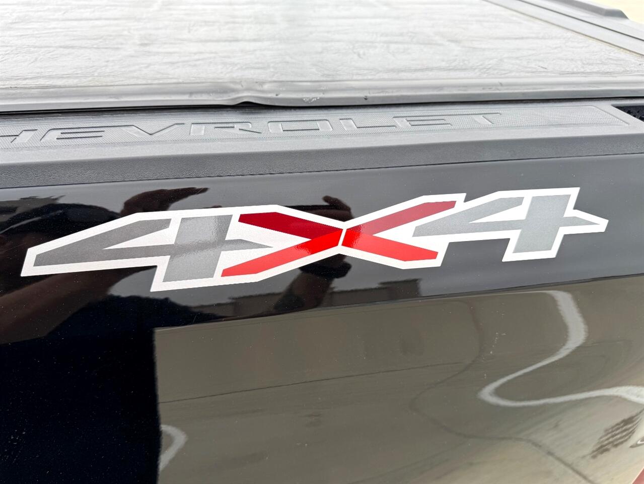 Chevrolet Silverado 1500 LTZ Crew Cab 4WD 2020