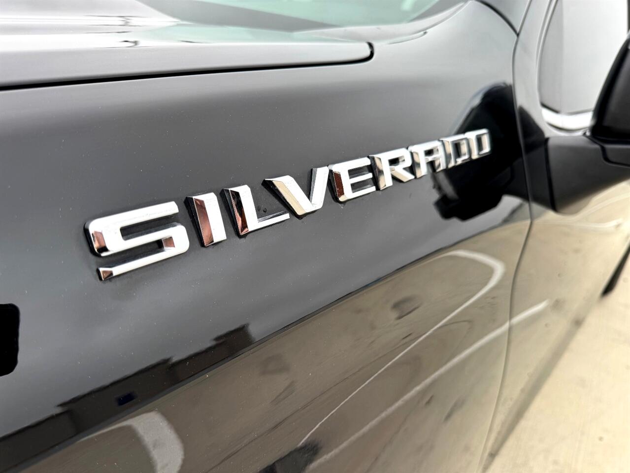 Chevrolet Silverado 1500 LTZ Crew Cab 4WD 2020