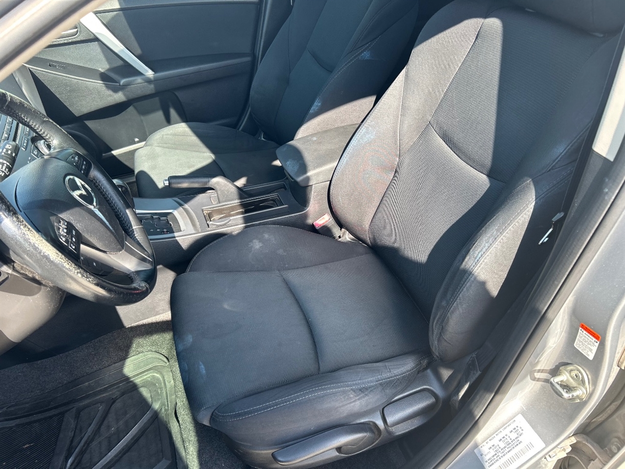 Mazda MAZDA3 s Sport 5-Door 2011