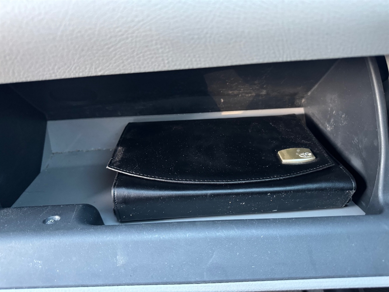 Toyota RAV4 Base I4 2WD 2012