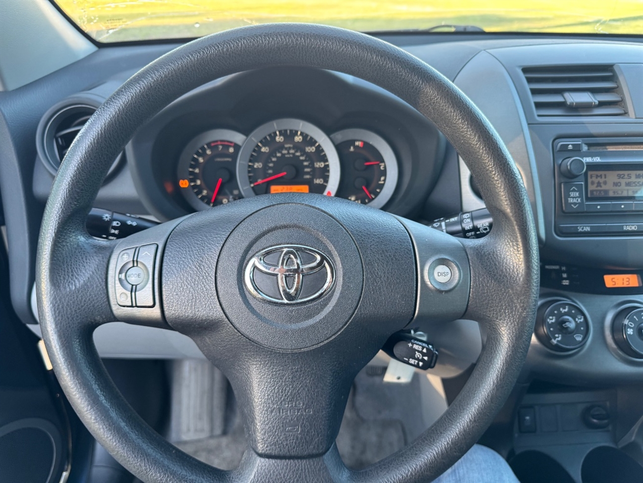 Toyota RAV4 Base I4 2WD 2012