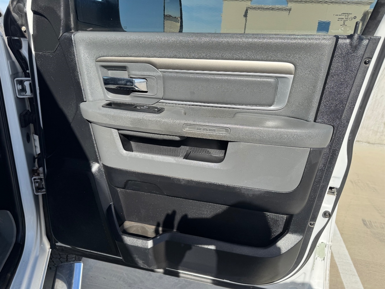 RAM 3500 SLT Mega Cab 4WD DRW 2014