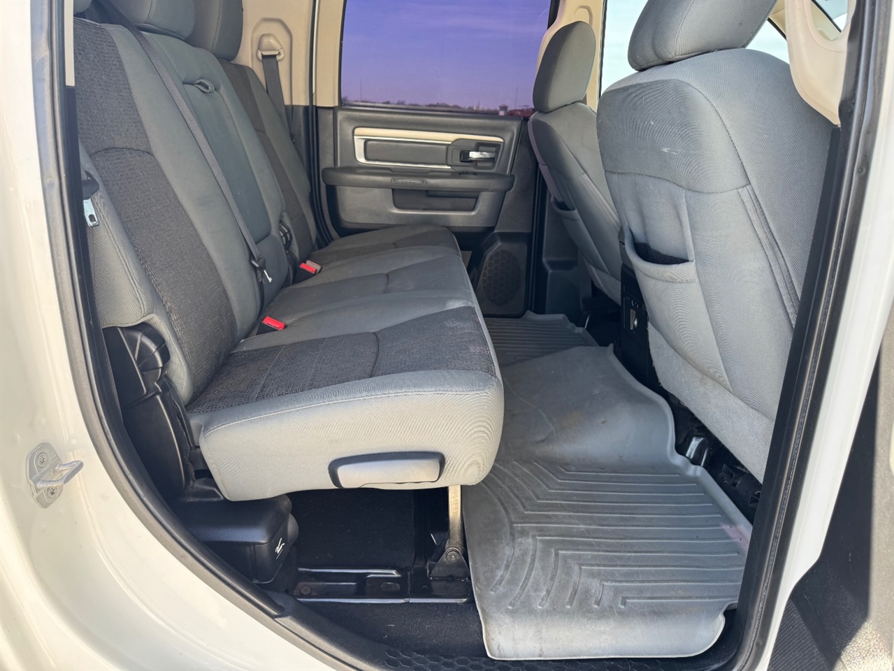 RAM 3500 SLT Mega Cab 4WD DRW 2014