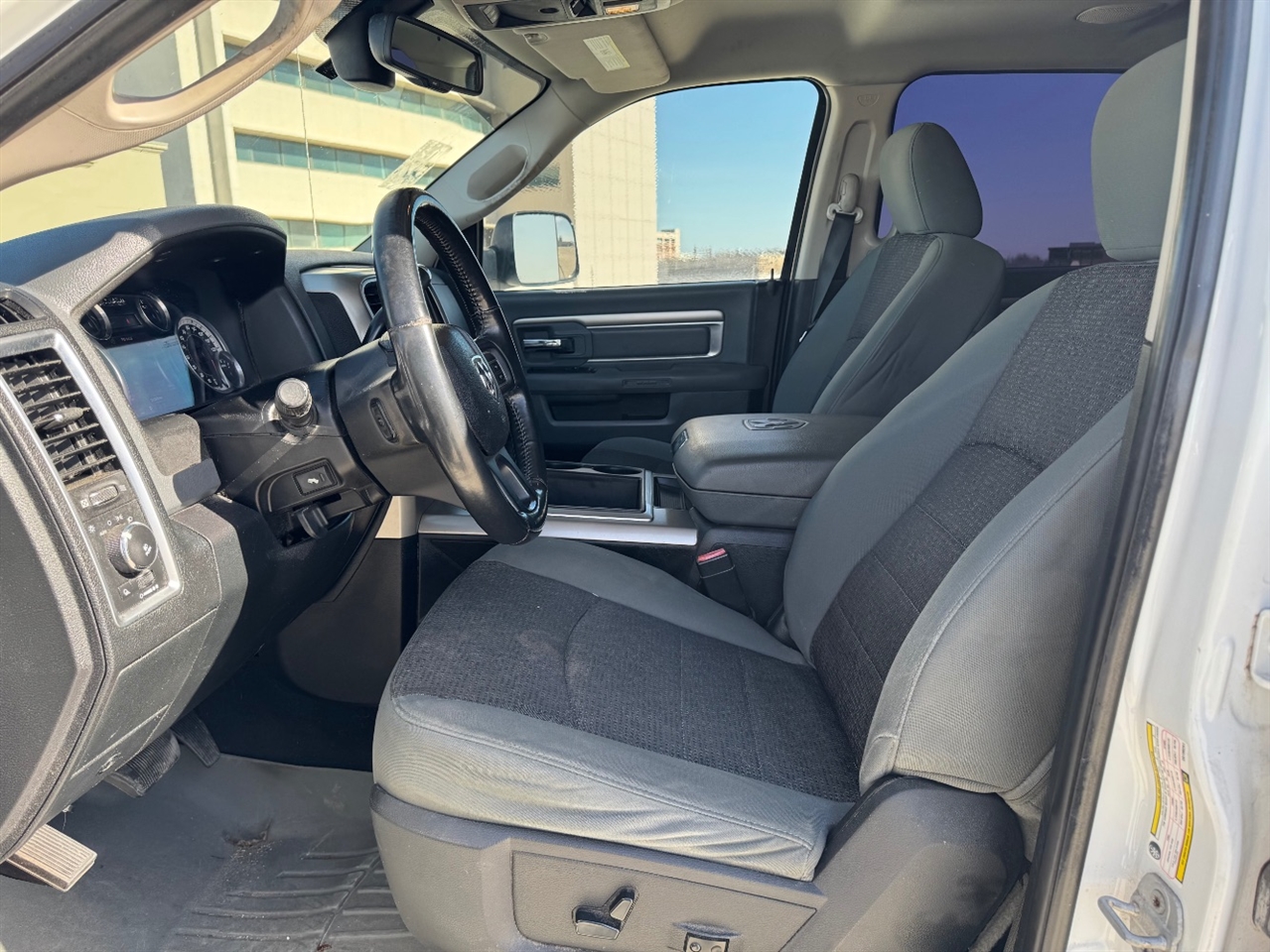 RAM 3500 SLT Mega Cab 4WD DRW 2014