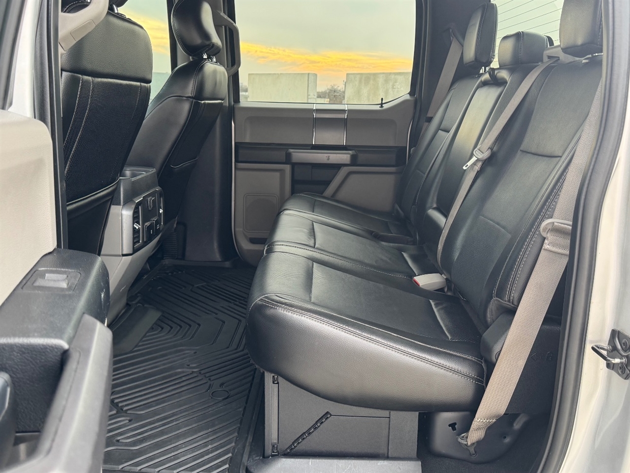 Ford F-250 SD XLT Crew Cab 4WD 2019