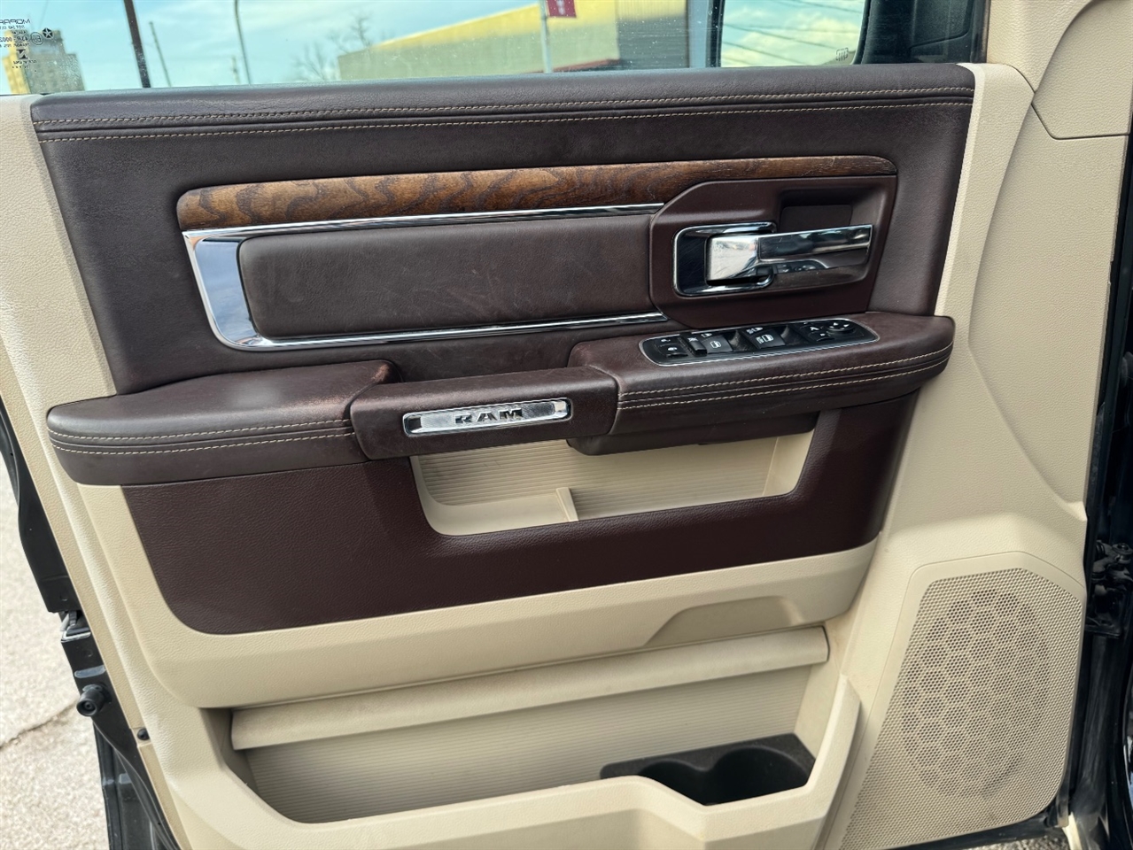 RAM 1500 Longhorn Crew Cab SWB 4WD 2015