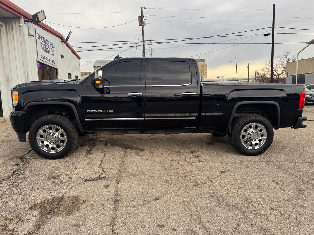 GMC Sierra 2500HD Denali Crew Cab 4WD 2016