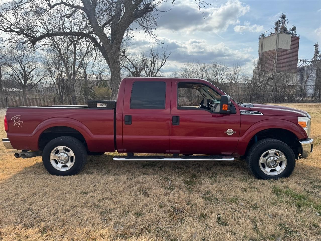 Ford F-250 SD XLT Crew Cab 4WD 2014