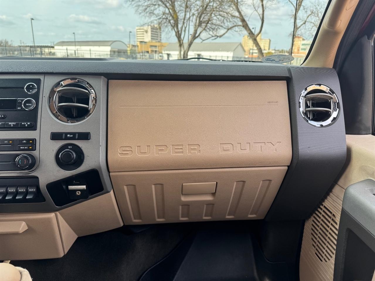 Ford F-250 SD XLT Crew Cab 4WD 2014