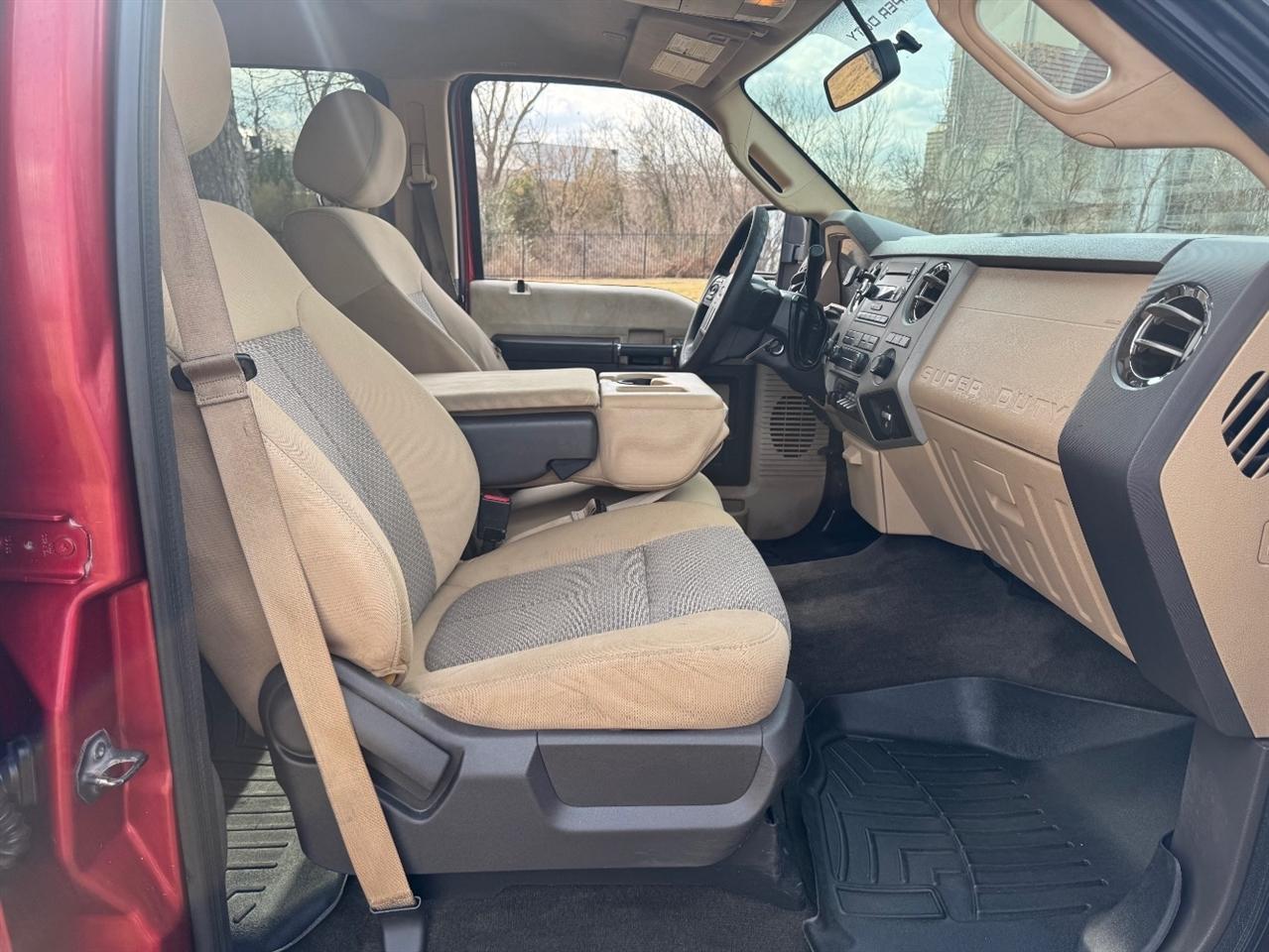 Ford F-250 SD XLT Crew Cab 4WD 2014