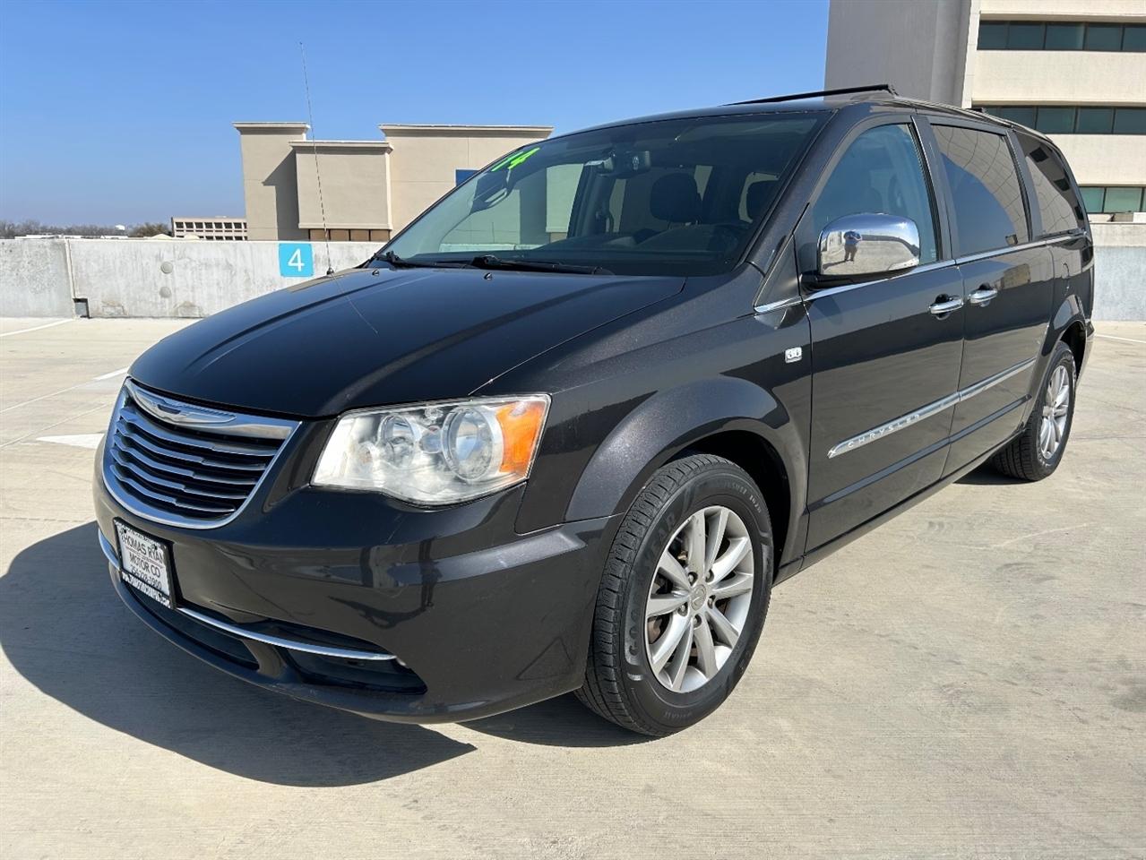 2014 Chrysler Town & Country Touring-L