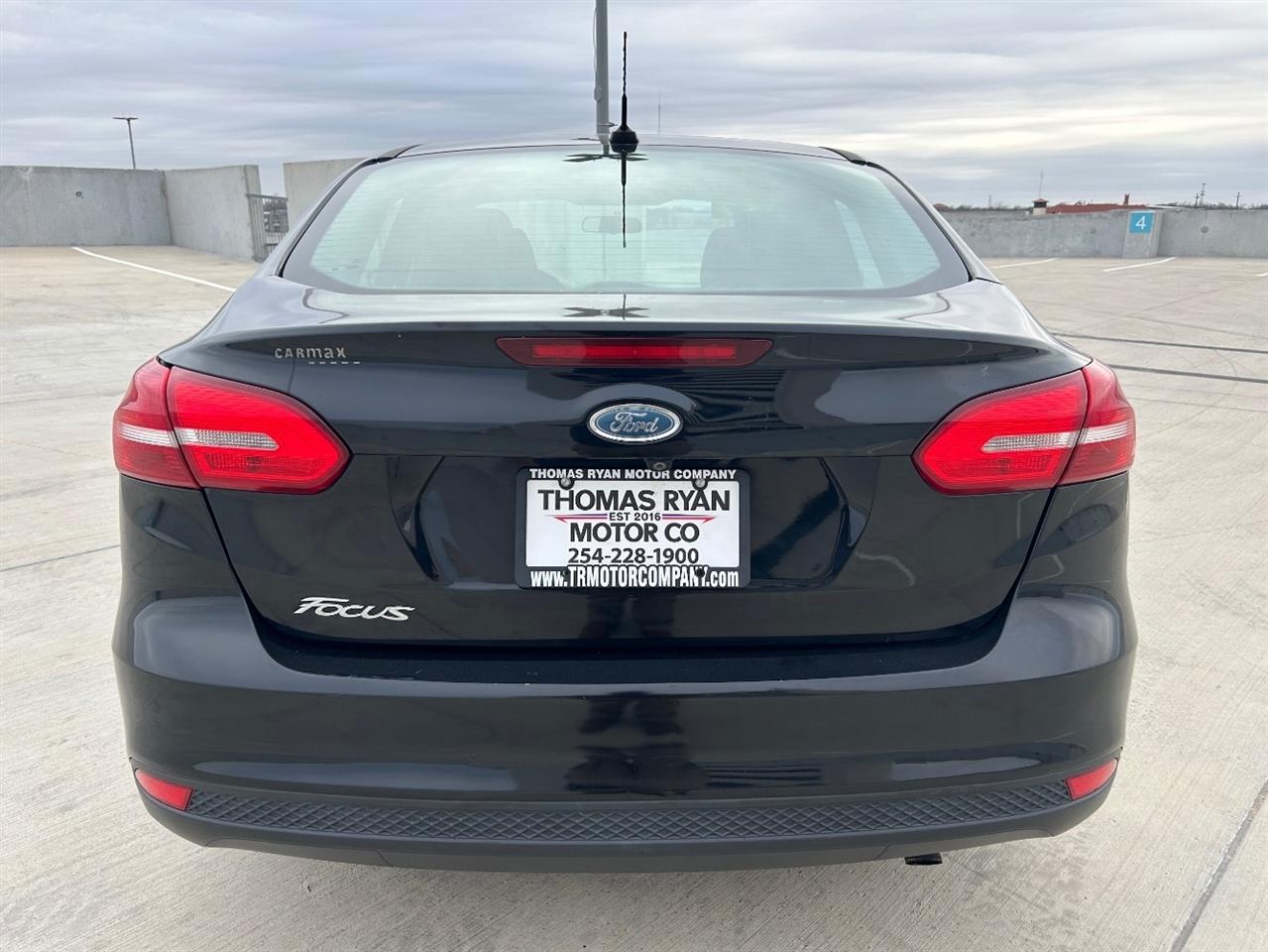 Ford Focus S Sedan 2017