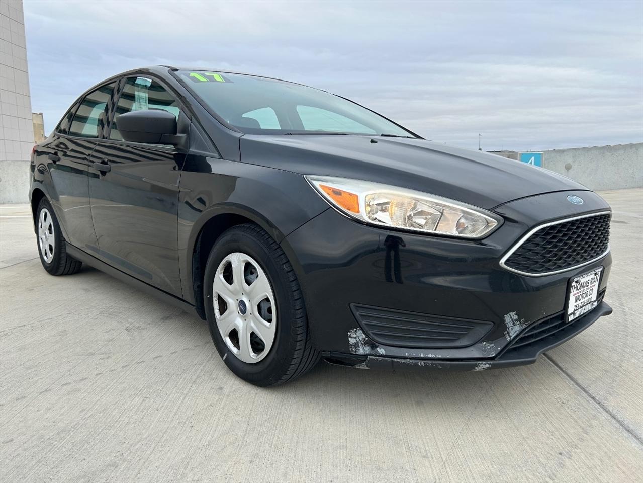 Ford Focus S Sedan 2017