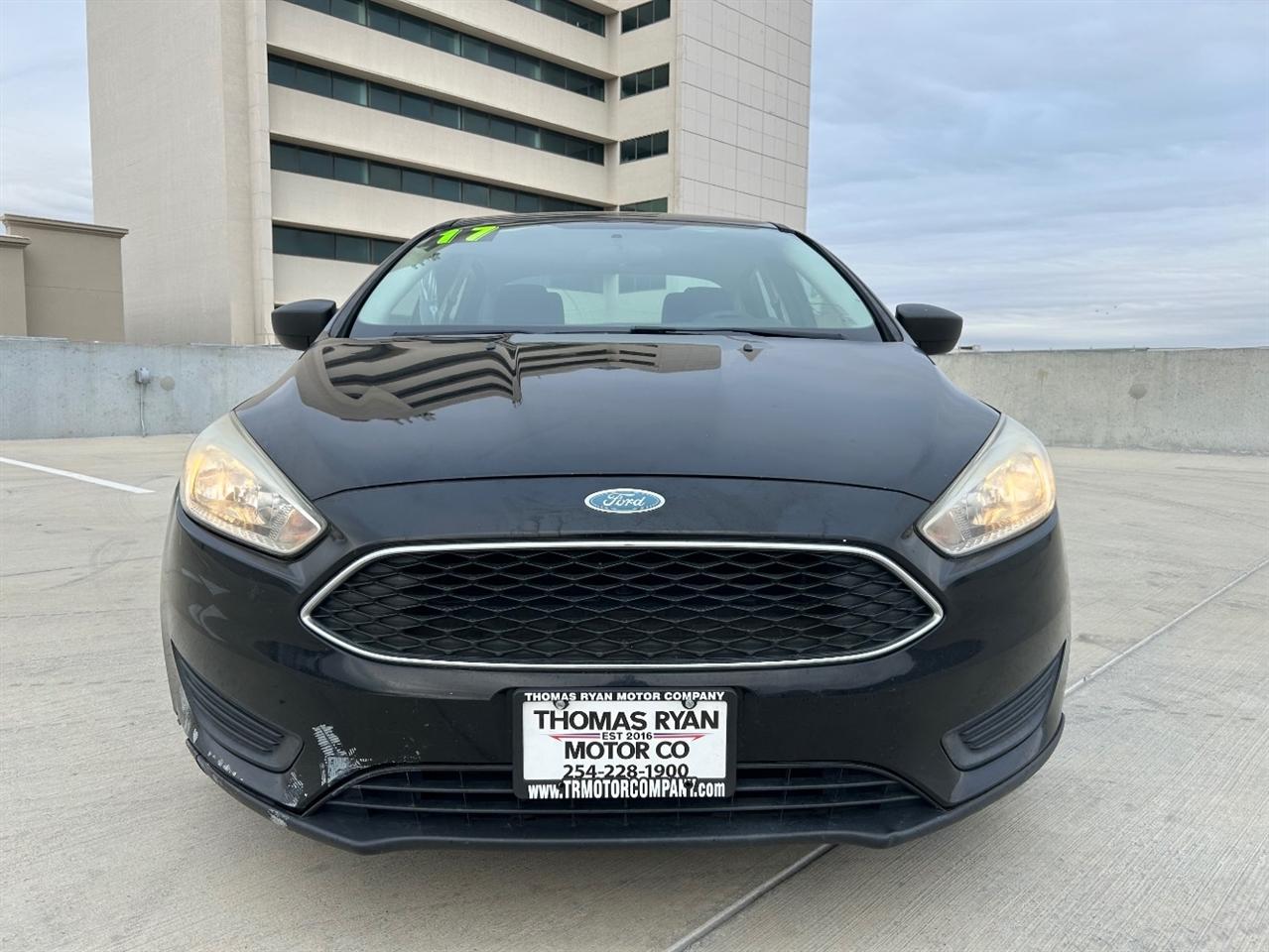 Ford Focus S Sedan 2017