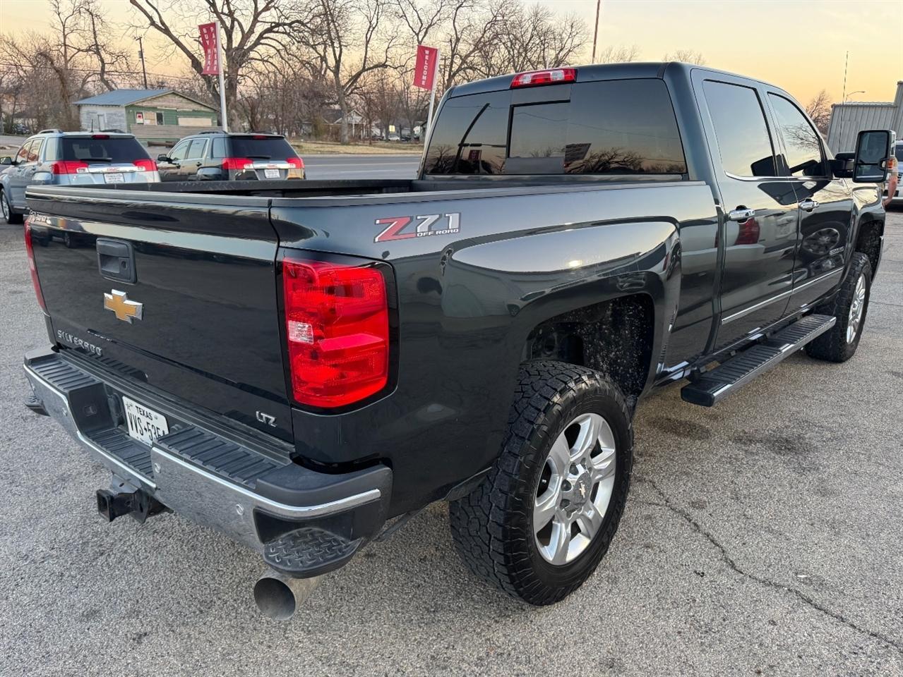 Chevrolet Silverado 2500HD LTZ Crew Cab 4WD 2018