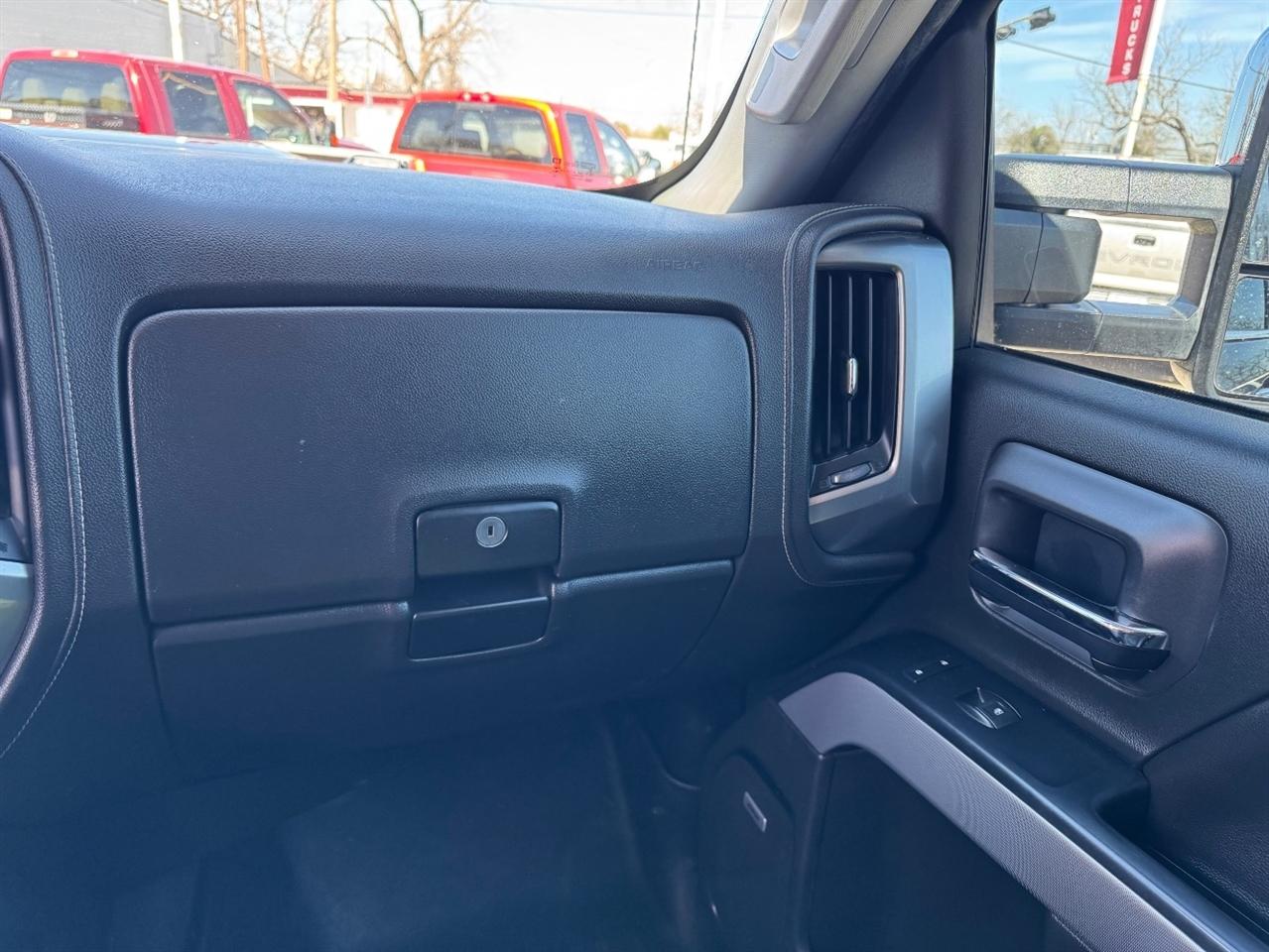 Chevrolet Silverado 2500HD LTZ Crew Cab 4WD 2018