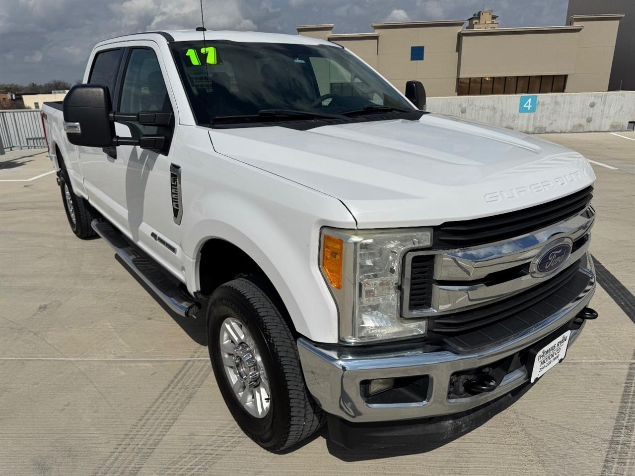 2017 Ford F-250 SD XLT Crew Cab 4WD