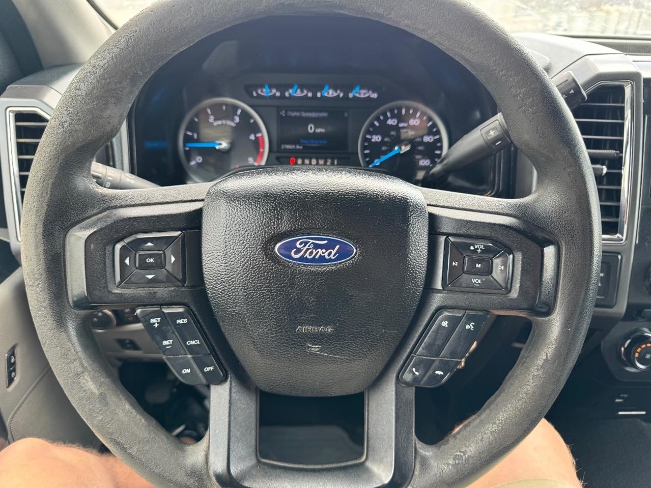 Ford F-250 SD XLT Crew Cab 4WD 2017