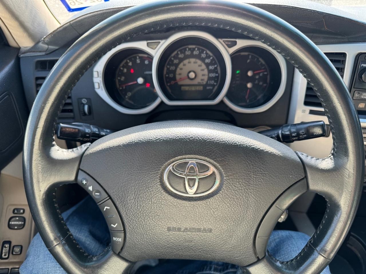 Toyota 4Runner SR5 2WD 2004
