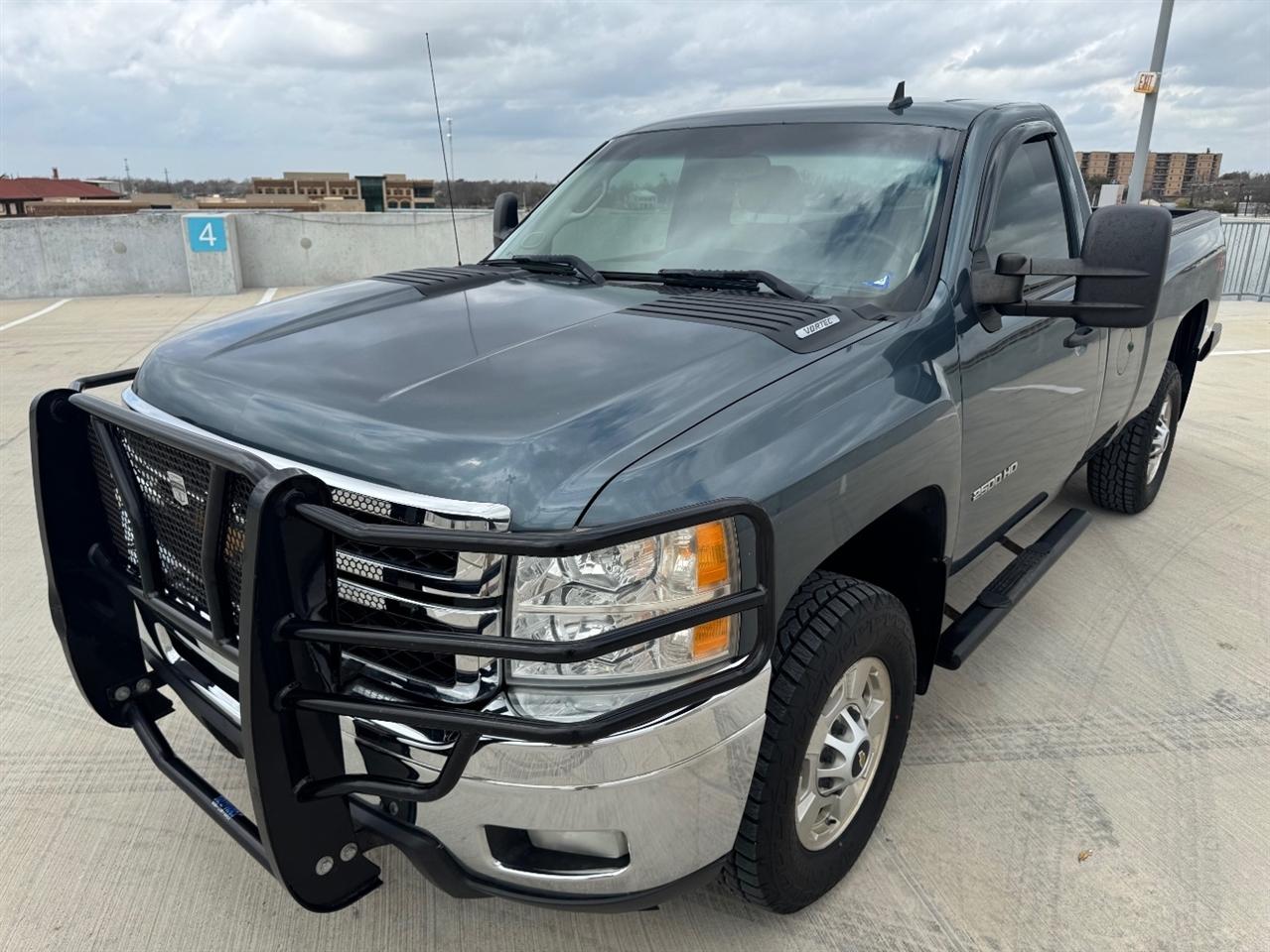 2014 Chevrolet Silverado 2500HD LT Long Box 4WD