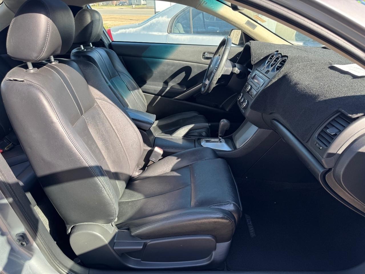 Nissan Altima 3.5 SE Coupe 2008
