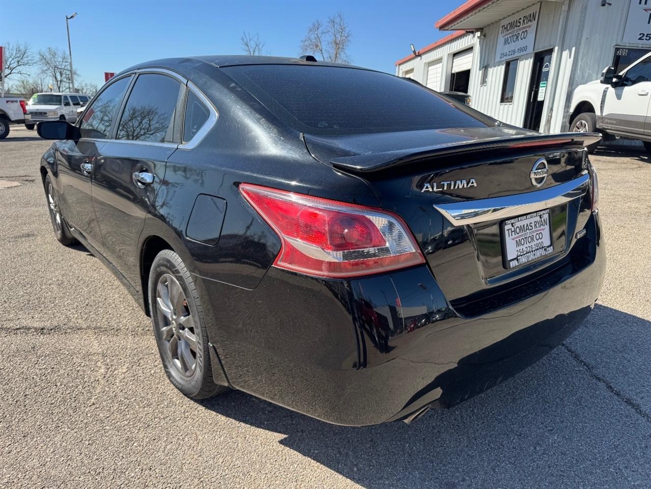 Nissan Altima 2.5 S 2015