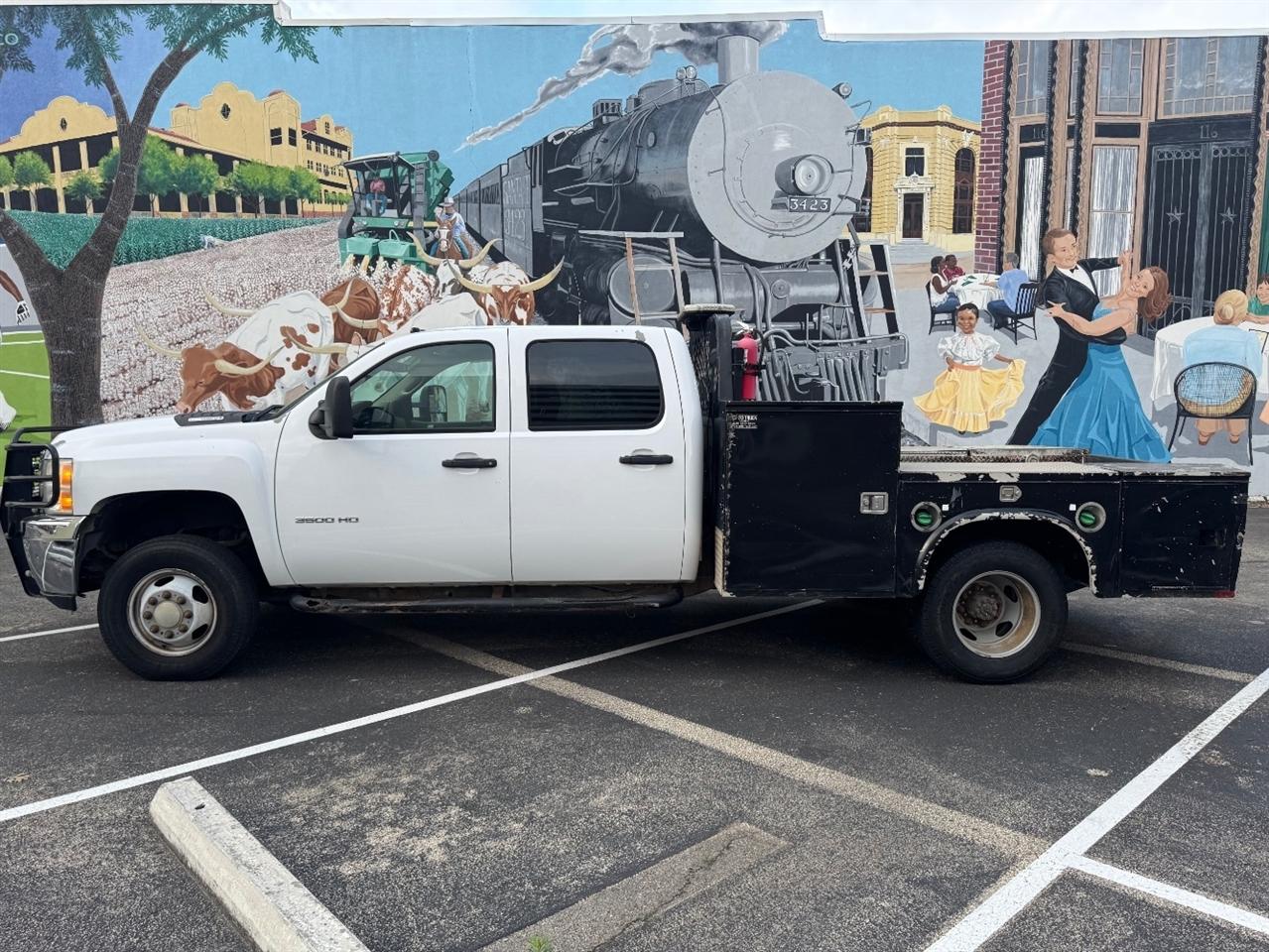 Chevrolet Silverado 3500HD Work Truck Crew Cab 4WD 2014