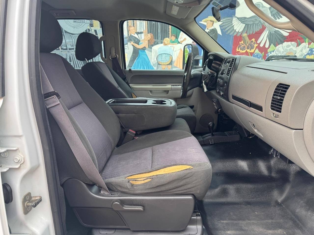 Chevrolet Silverado 3500HD Work Truck Crew Cab 4WD 2014