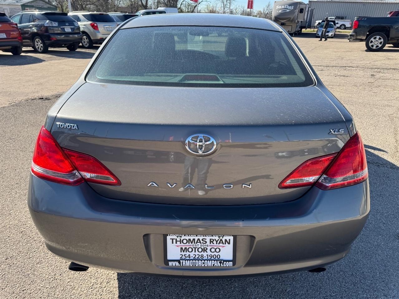 Toyota Avalon XLS 2005