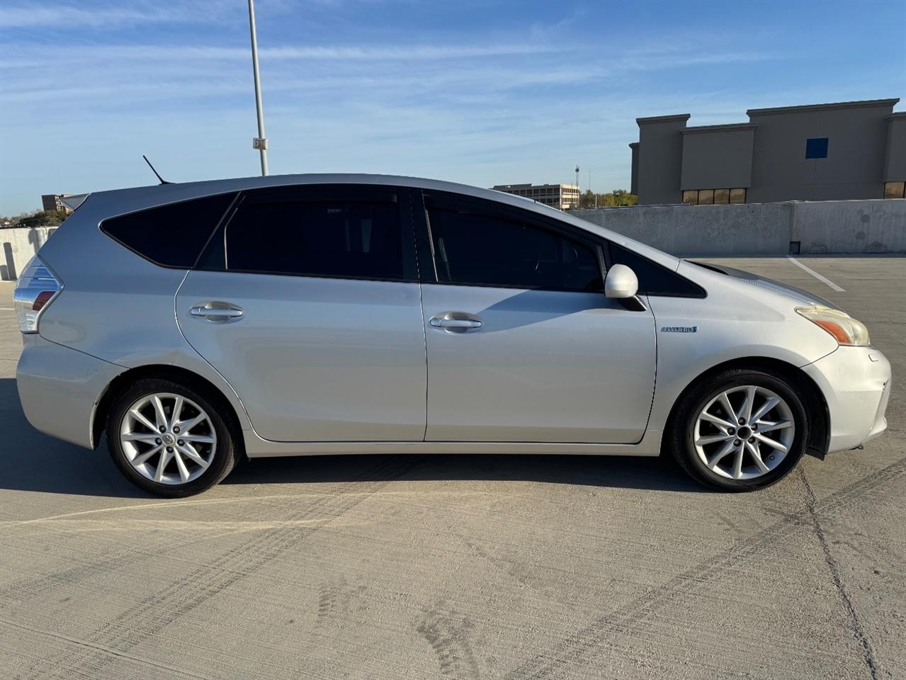 Toyota Prius V Three 2013