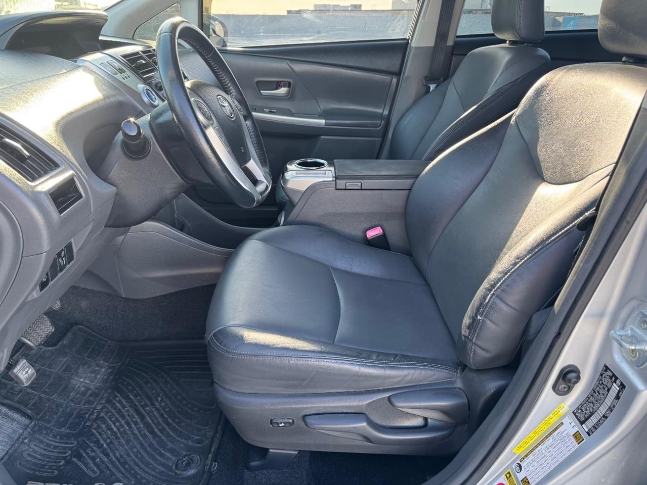 Toyota Prius V Three 2013