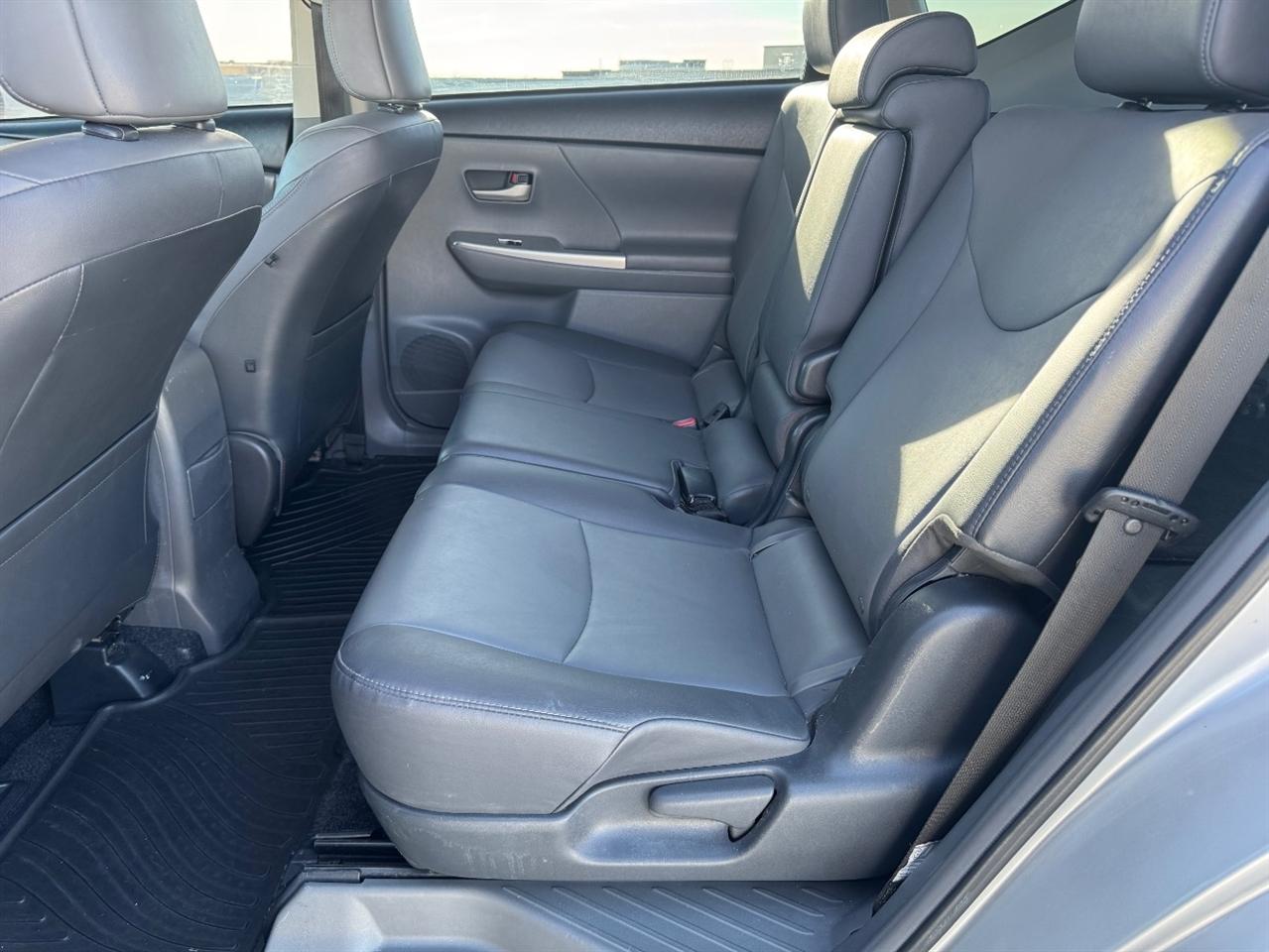 Toyota Prius V Three 2013