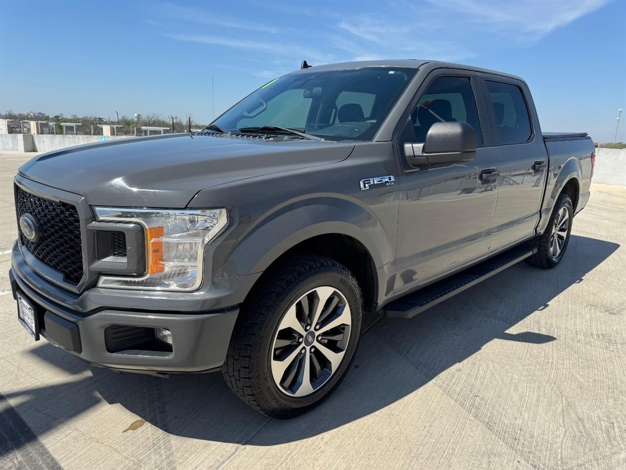 View vehicle photo 2