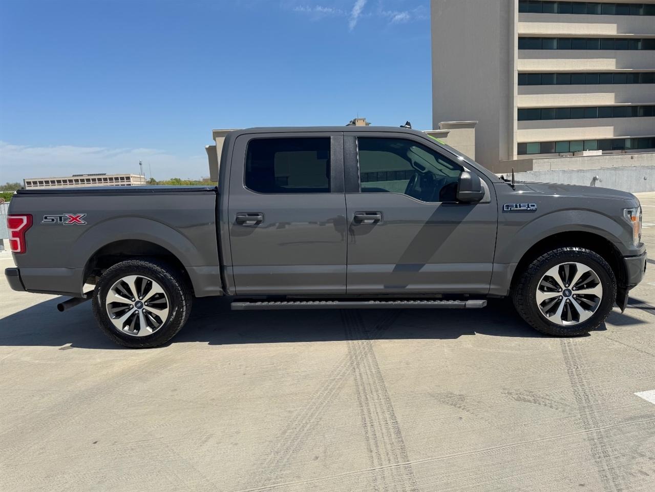 View vehicle photo 5