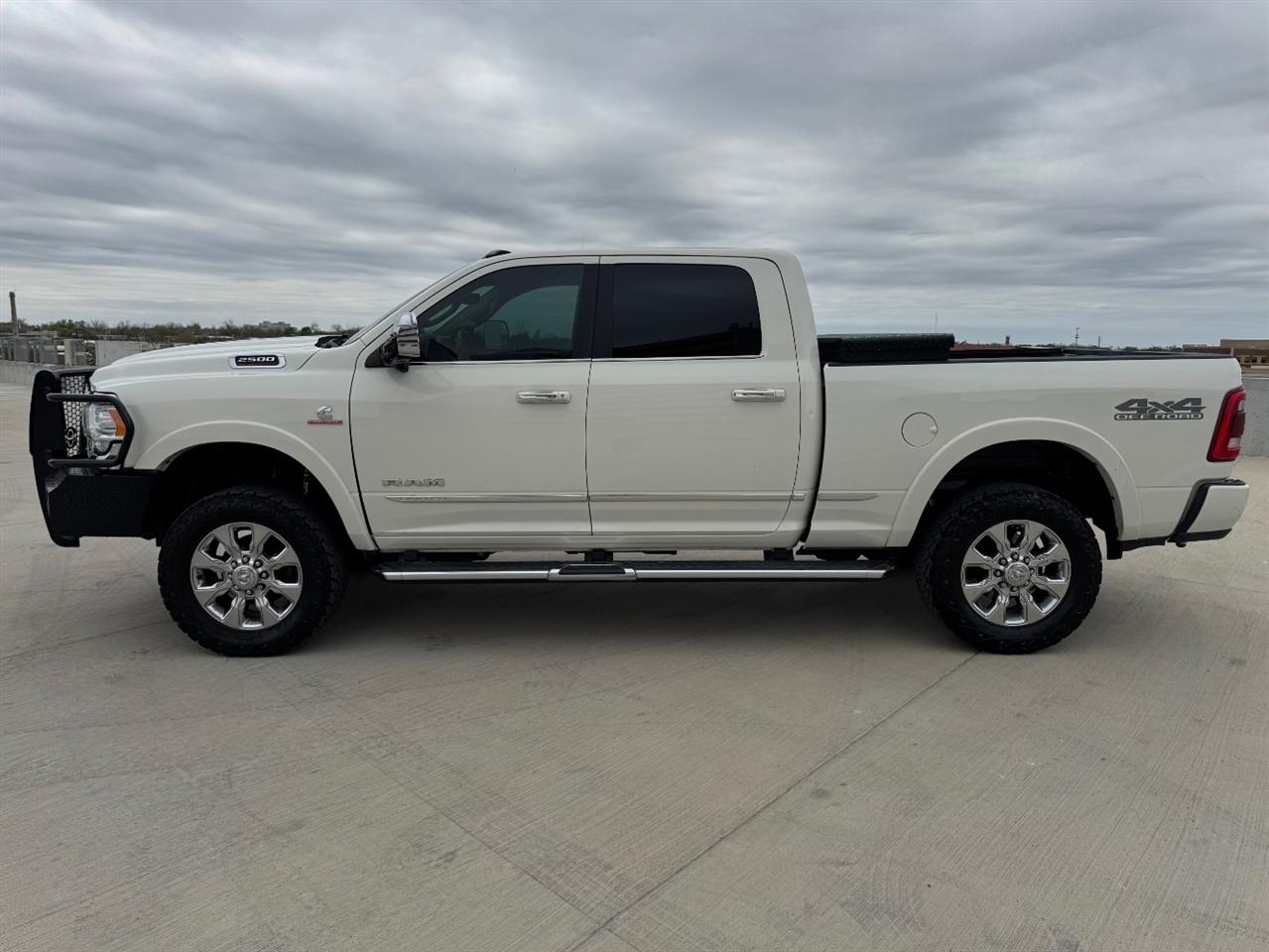 RAM 2500 Limited Crew Cab SWB 4WD 2020