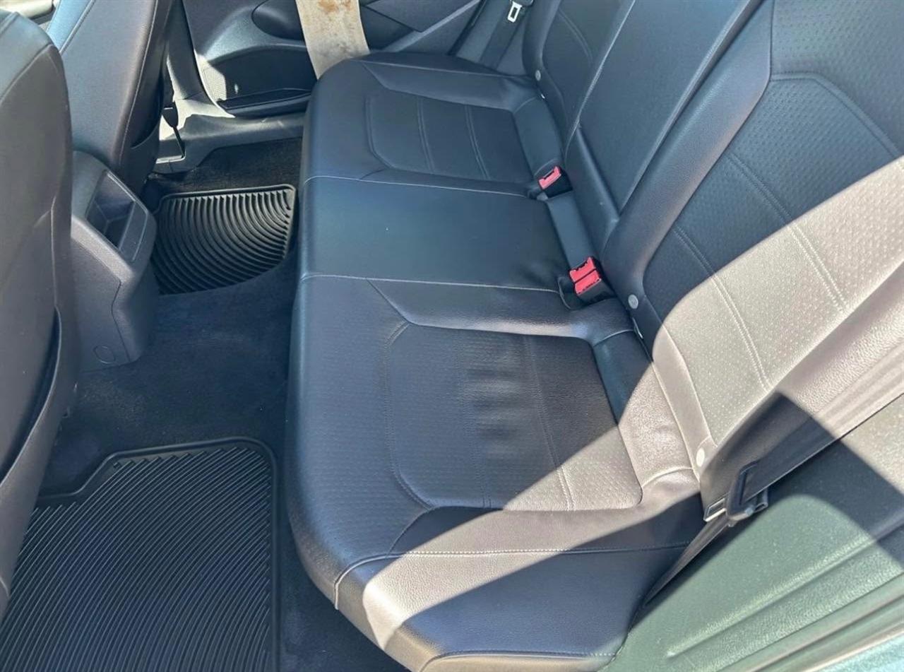 Volkswagen Passat 1.8T Wolfsburg AT 2014