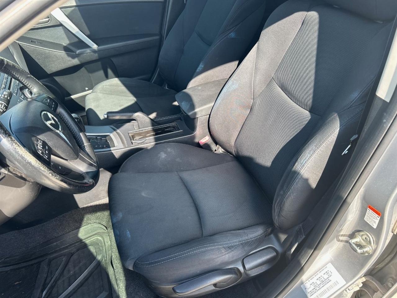 Mazda MAZDA3 s Sport 5-Door 2011