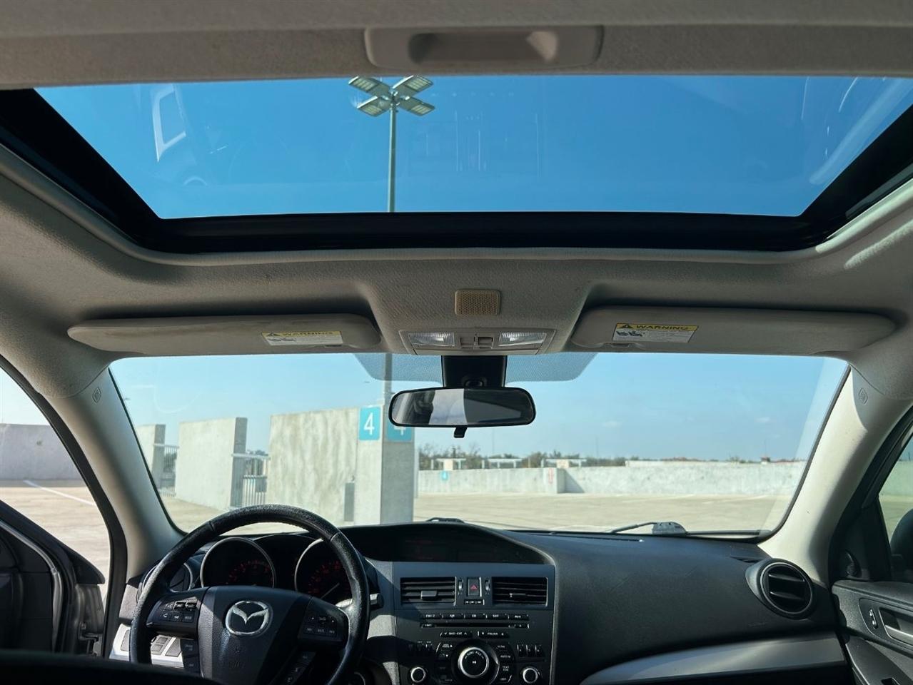 Mazda MAZDA3 s Sport 5-Door 2011