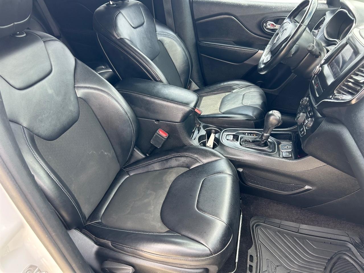 Jeep Cherokee Latitude Plus FWD 2019