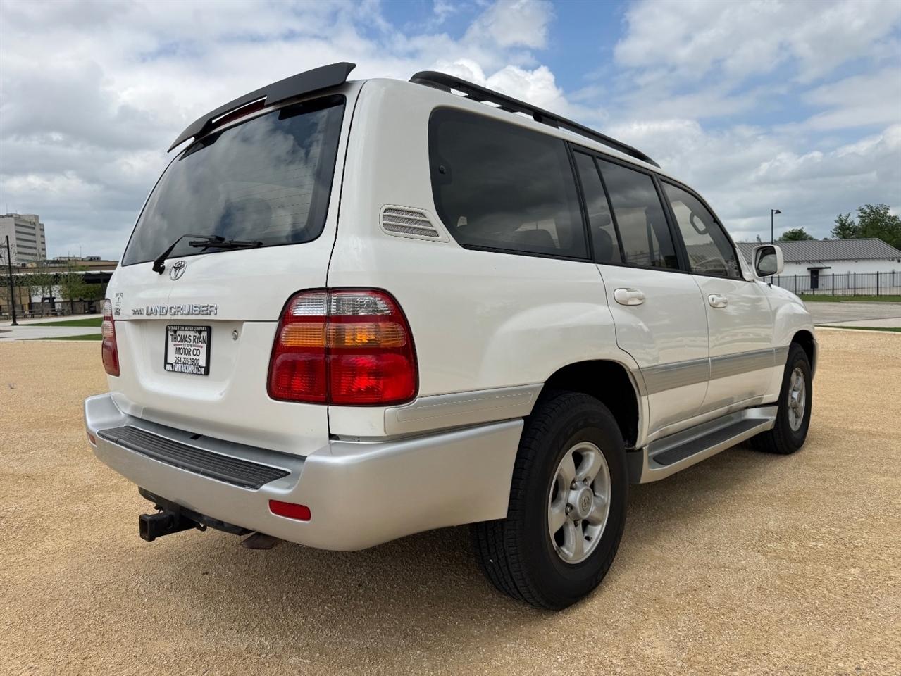 Toyota Land Cruiser 4WD 2000