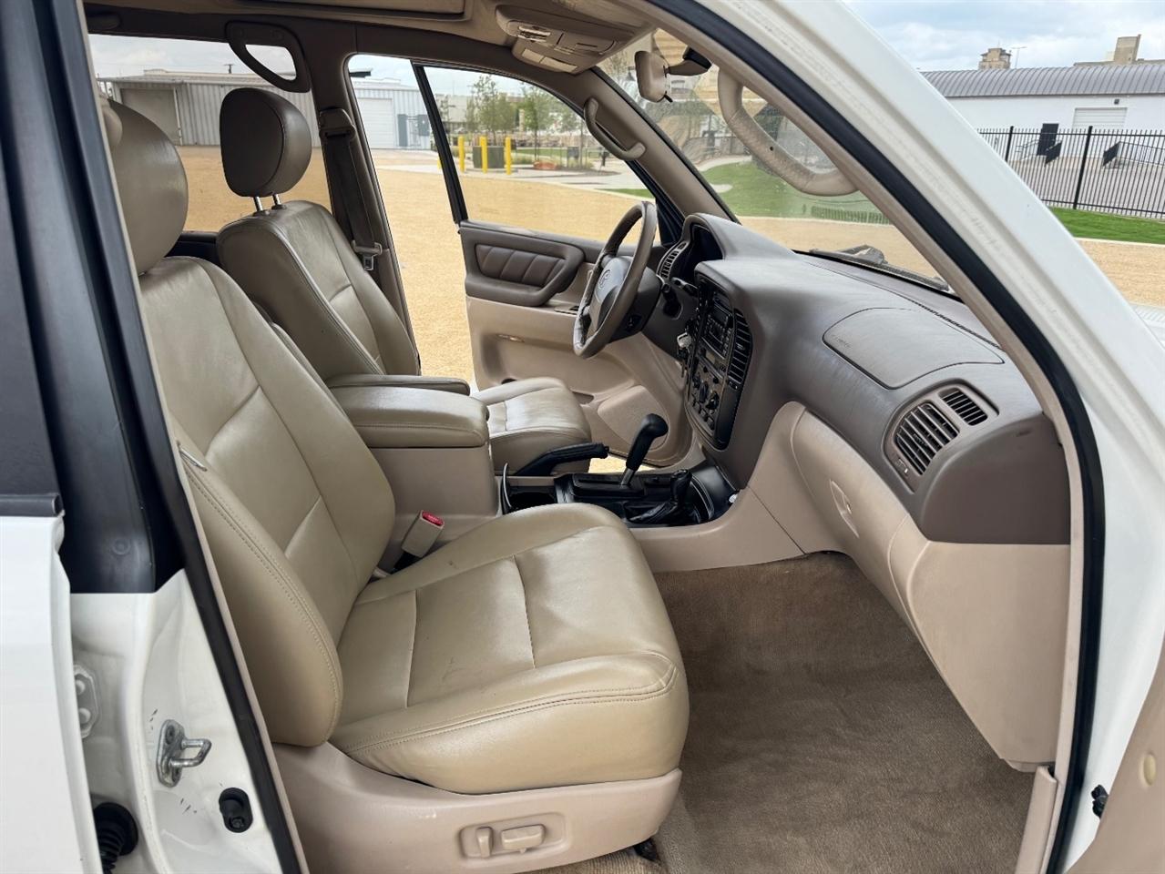 Toyota Land Cruiser 4WD 2000