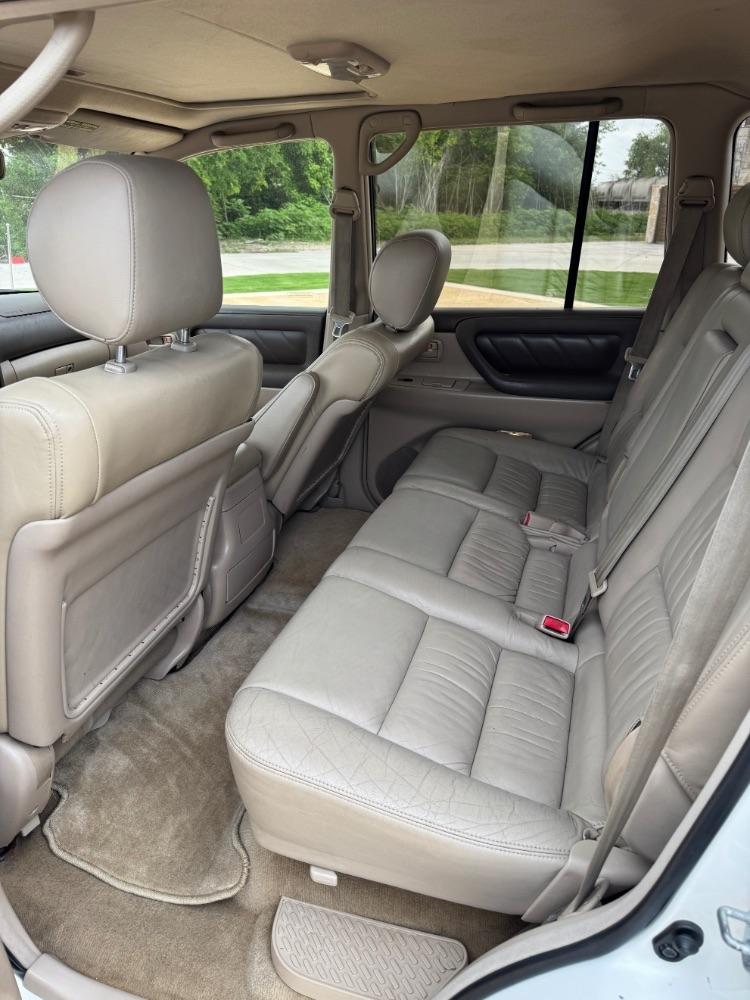 Toyota Land Cruiser 4WD 2000