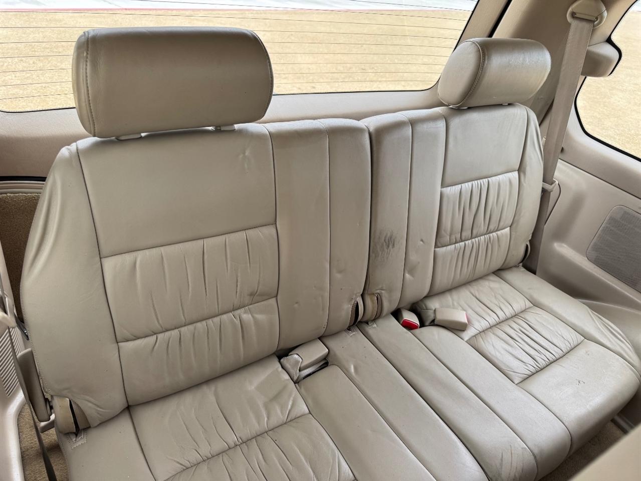 Toyota Land Cruiser 4WD 2000