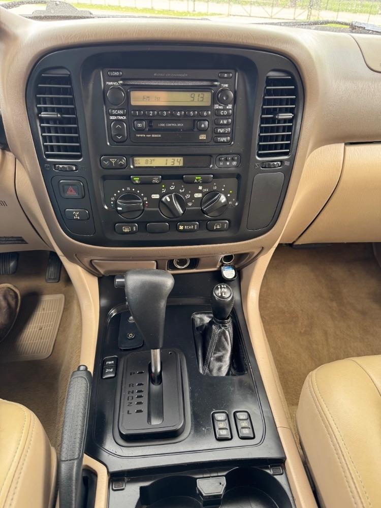 Toyota Land Cruiser 4WD 2000