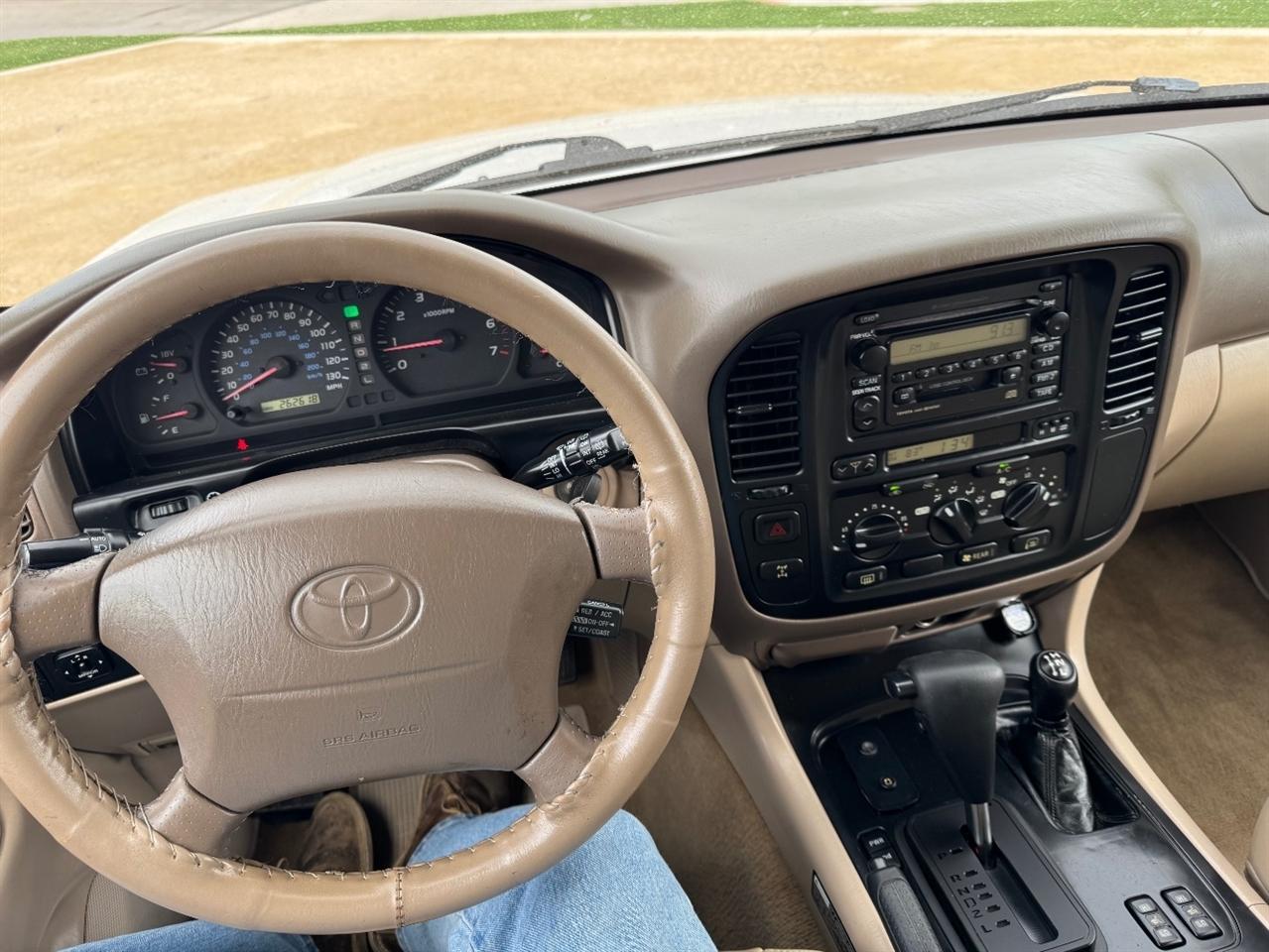 Toyota Land Cruiser 4WD 2000