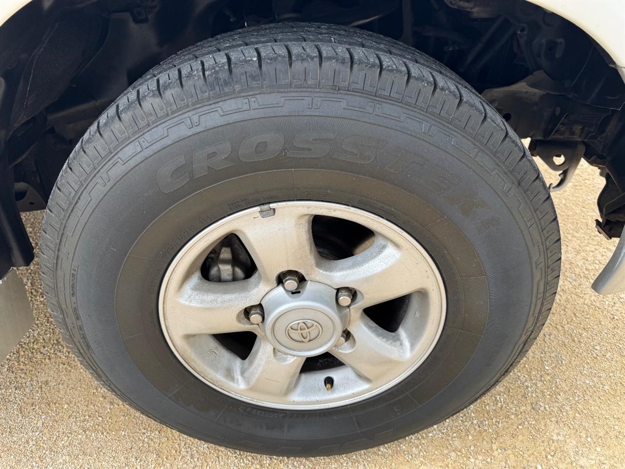 Toyota Land Cruiser 4WD 2000