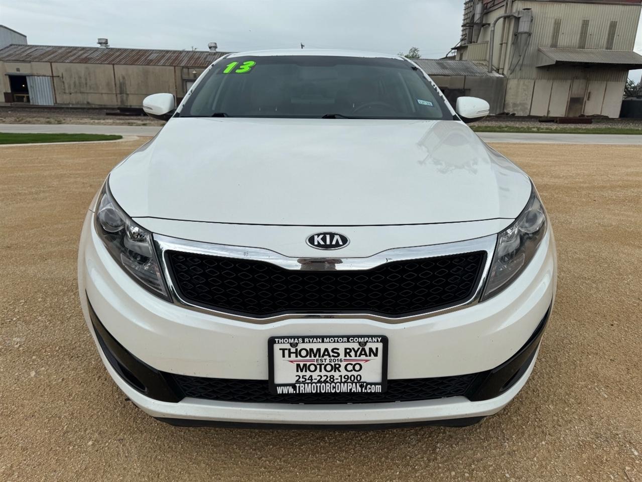 Kia Optima LX MT 2013