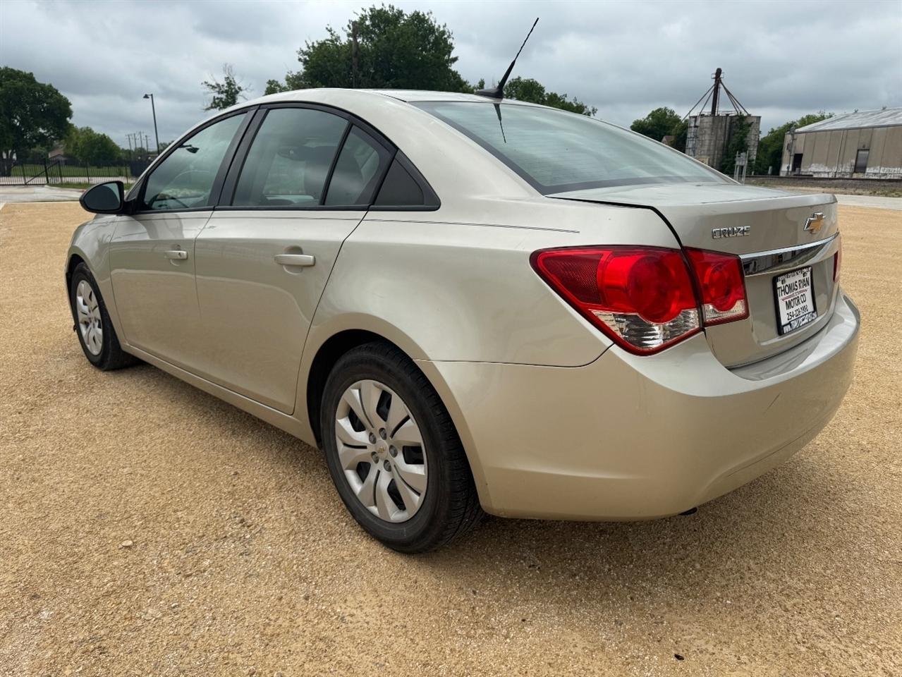 Chevrolet Cruze LS Auto 2013