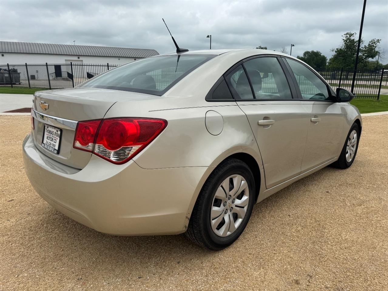 Chevrolet Cruze LS Auto 2013