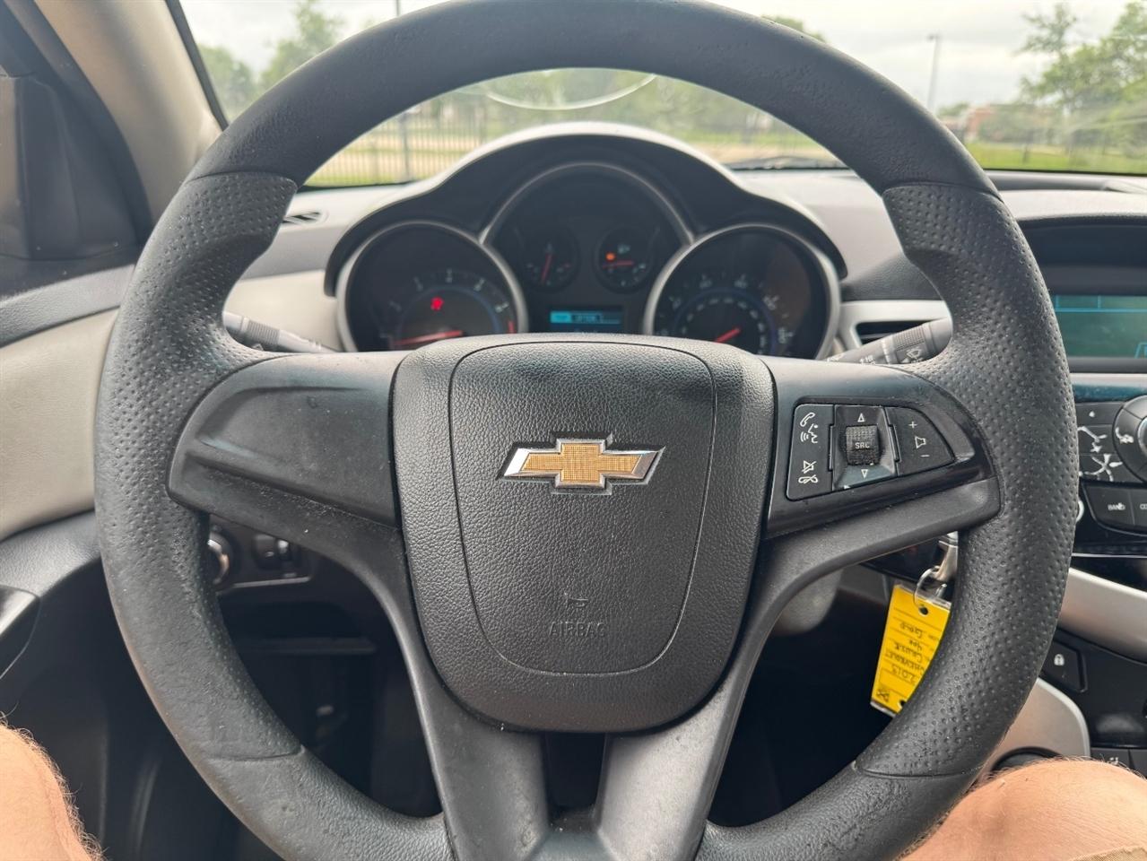 Chevrolet Cruze LS Auto 2013